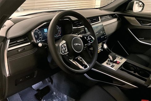New 2026 Jaguar F-PACE R-Dynamic S image 7