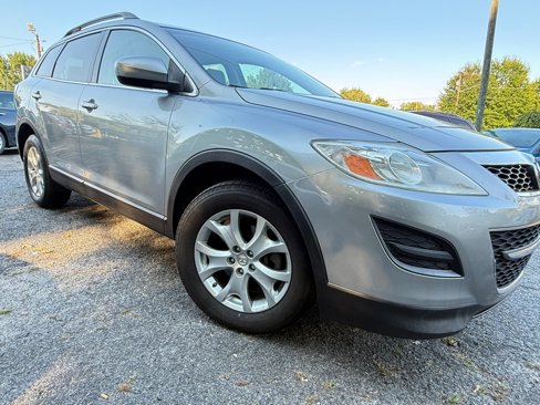 Used 2012 MAZDA CX-9 Touring w/ Moonroof & Bose Audio Pkg image 11