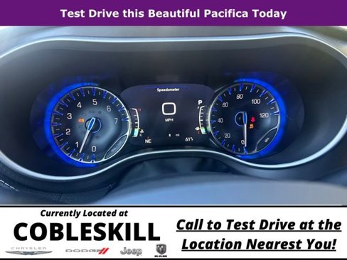New 2026 Chrysler Pacifica Select image 21