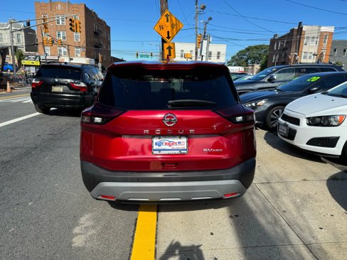 Used 2021 Nissan Rogue SV image 9