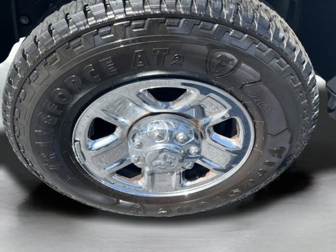 Used 2023 RAM 2500 Tradesman w/ Chrome Appearance Group image 10