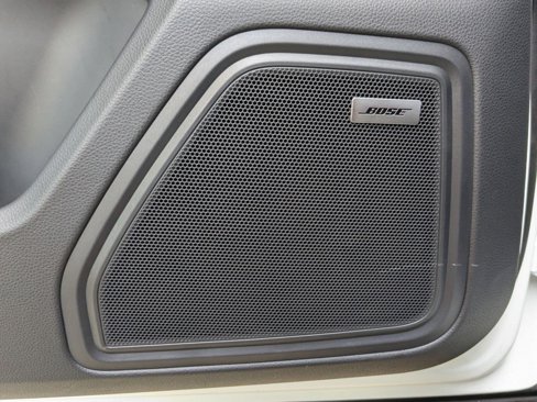 Certified 2025 Porsche Macan image 14
