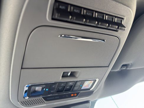 New 2026 Ford F250 Lariat w/ Tremor Off-Road Package image 22