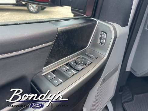 New 2026 Ford F250 4x4 Crew Cab Super Duty image 5