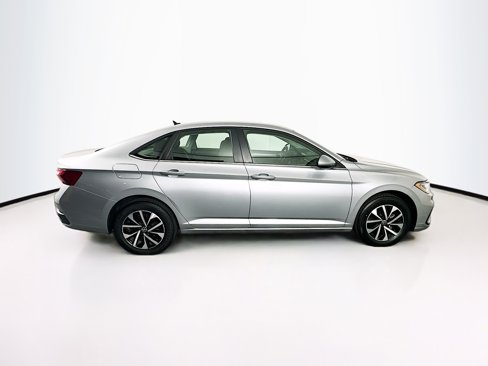 Used 2025 Volkswagen Jetta S image 10