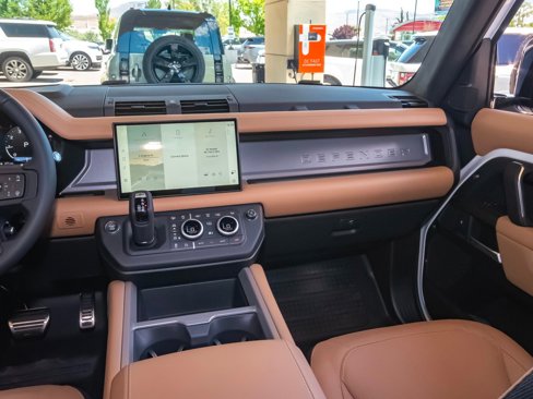 New 2025 Land Rover Defender 110 V8 image 41