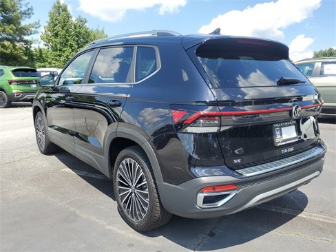 New 2026 Volkswagen Atlas Peak Edition image 5