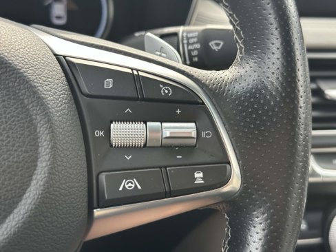 Used 2023 Genesis G70 2.0T w/ Sport Prestige Package image 24