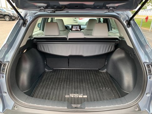 Used 2024 Toyota Corolla Cross L image 7