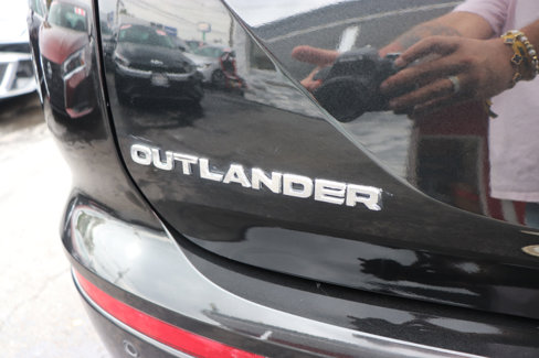 Used 2024 Mitsubishi Outlander 4WD Plug-In Hybrid image 62