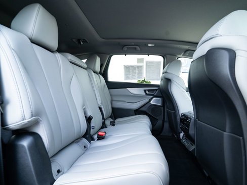 Certified 2025 Acura MDX w/ Technology Package image 19
