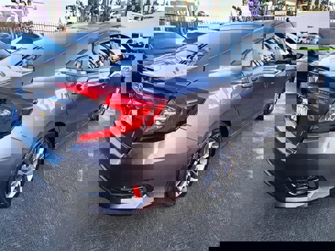 Used 2018 Honda Civic LX image 3