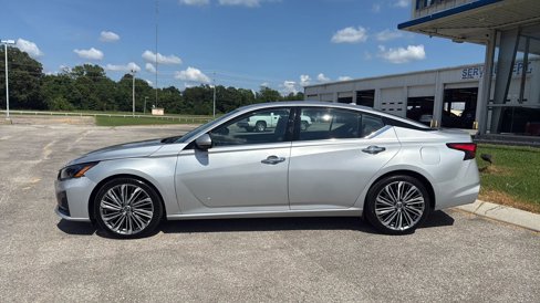 Used 2023 Nissan Altima 2.5 SL image 2