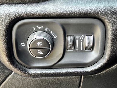 New 2025 RAM 2500 Laramie image 23