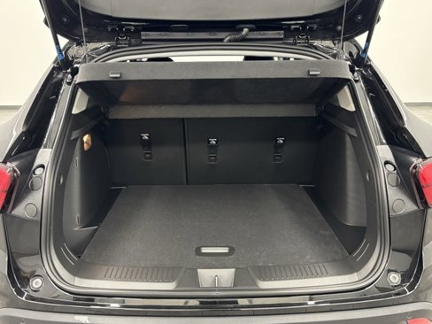 New 2025 Chevrolet Trax LT w/ Driver Confidence Package image 7