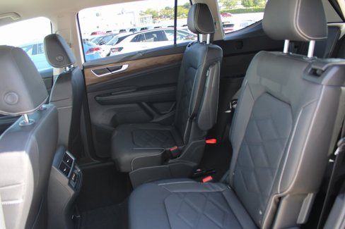 New 2026 Volkswagen Atlas SE image 18
