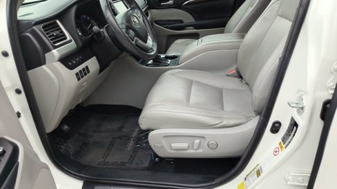 Used 2015 Toyota Highlander Limited Platinum image 9