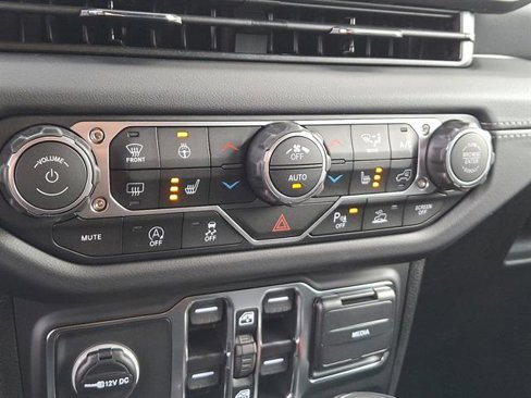 New 2025 Jeep Wrangler Unlimited Sahara image 12