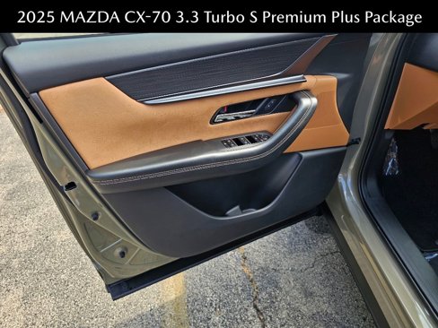 New 2025 MAZDA CX-70 3.3 Turbo S w/ Premium Plus image 29
