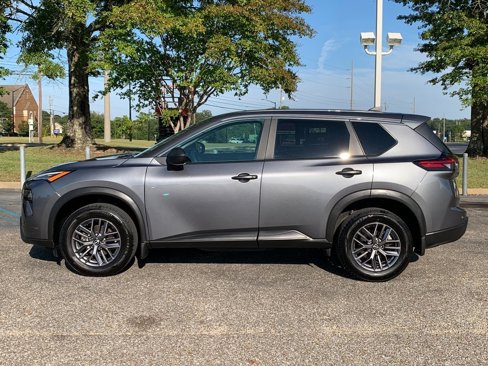 Used 2024 Nissan Rogue S image 5