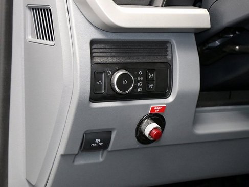 New 2025 Ford F550 4x4 Regular Cab Super Duty image 19