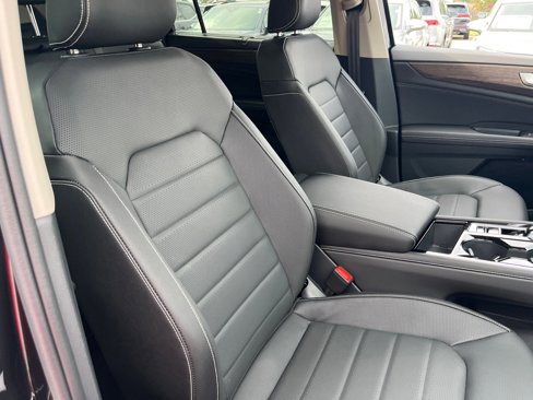 New 2025 Volkswagen Atlas SEL image 36