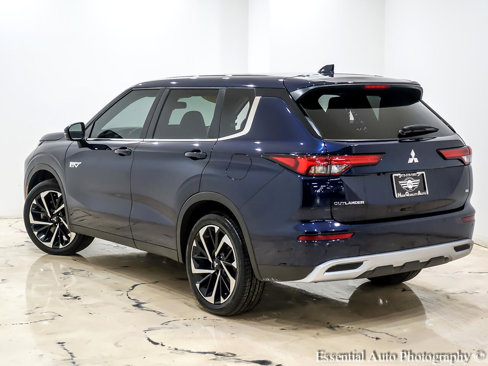 Used 2023 Mitsubishi Outlander SE image 9