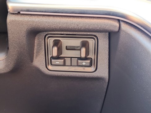 New 2025 Ford Expedition Platinum image 16