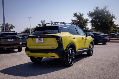 New 2026 Nissan Kicks SR w/ SR Premium Package image 5