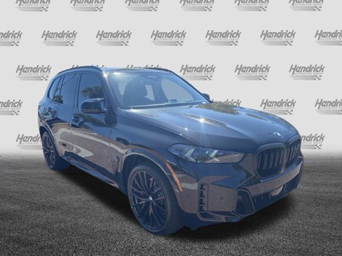 New 2026 BMW X5 M60i image 2