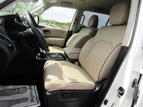 Used 2024 Nissan Armada Platinum w/ Captain's Chairs Package image 11