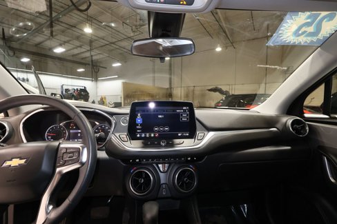 Certified 2025 Chevrolet Blazer LT image 11