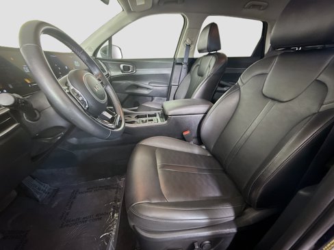 Used 2024 Kia Sorento S image 20