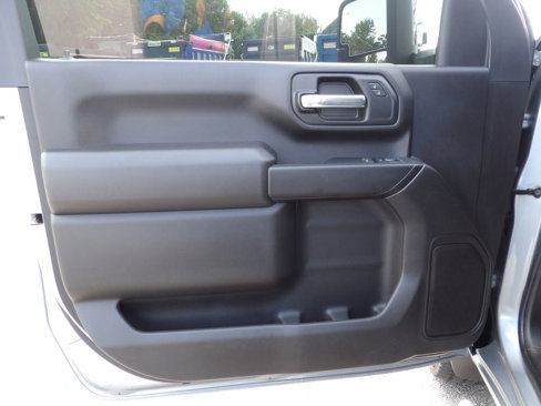 Used 2025 Chevrolet Silverado 2500 W/T image 14