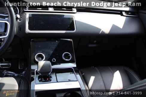 Used 2023 Land Rover Range Rover Velar R-Dynamic S image 17