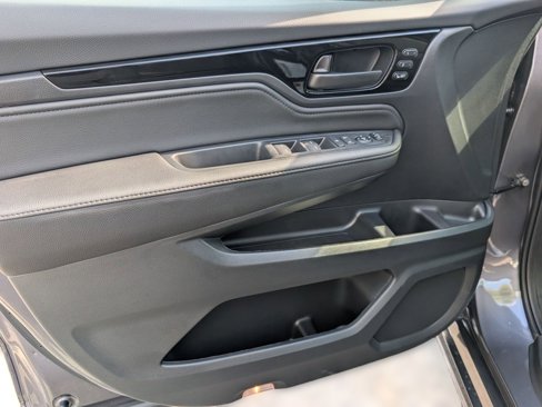 New 2026 Honda Odyssey Touring image 14