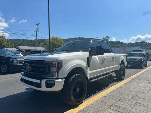 Used 2022 Ford F250 Lariat w/ Tremor Off-Road Package image 4