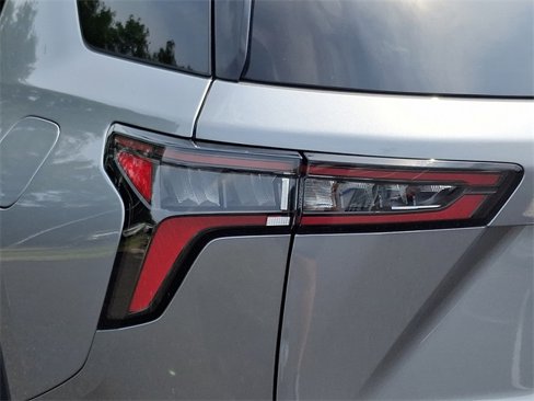 Certified 2025 Chevrolet Equinox LT w/ Safety and Technology Package image 28