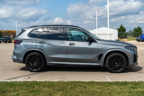 Used 2024 BMW X5 M Competition w/ Premium Package image 8