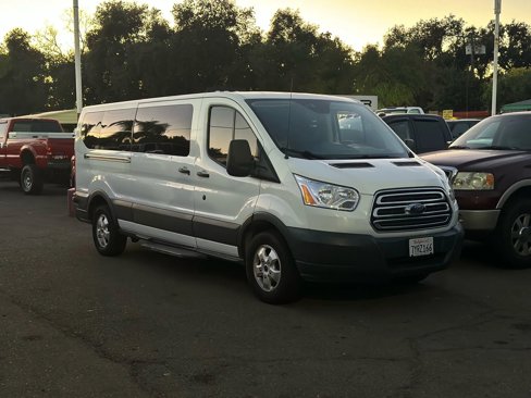 Used 2017 Ford Transit 350 XLT image 3