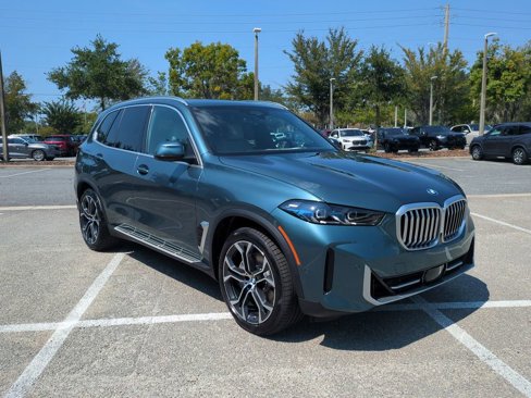New 2026 BMW X5 xDrive50e image 3