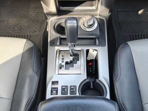 Used 2022 Toyota 4Runner SR5 Premium image 15