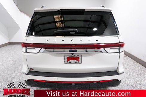 Used 2024 Lincoln Navigator Black Label image 4