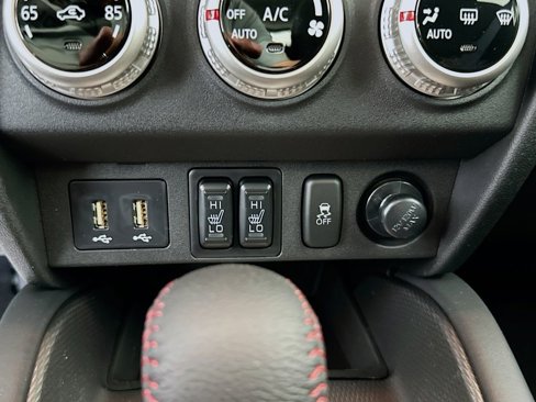 New 2024 Mitsubishi Outlander Sport LE image 23
