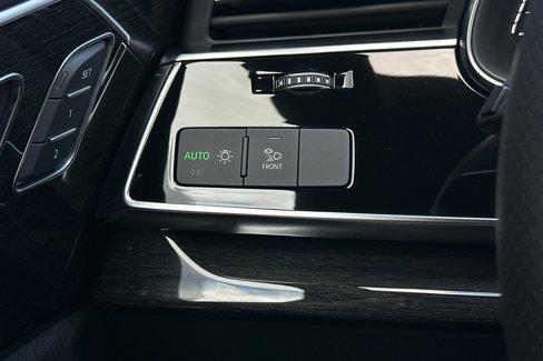 Used 2022 Audi SQ8 Premium Plus w/ Towing Package image 32