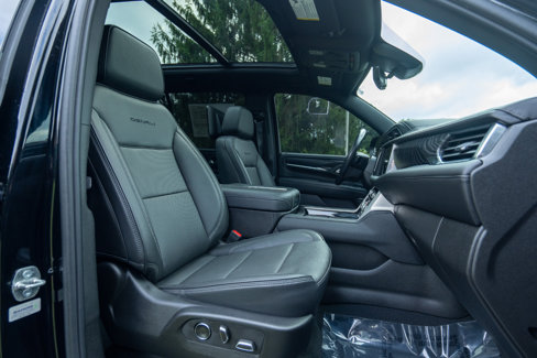 Used 2023 GMC Yukon XL Denali image 27