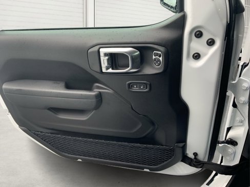 New 2025 Jeep Gladiator Rubicon w/ Convenience Group image 17