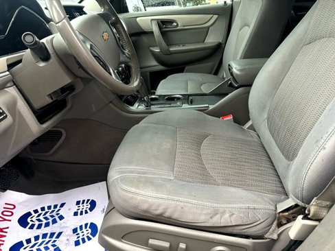 Used 2015 Chevrolet Traverse LT image 11