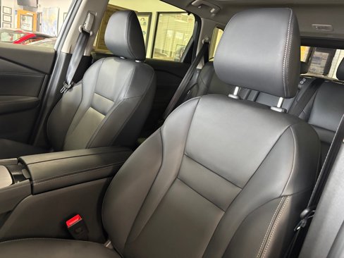 Used 2025 Nissan Rogue SL w/ SL Premium Package image 5
