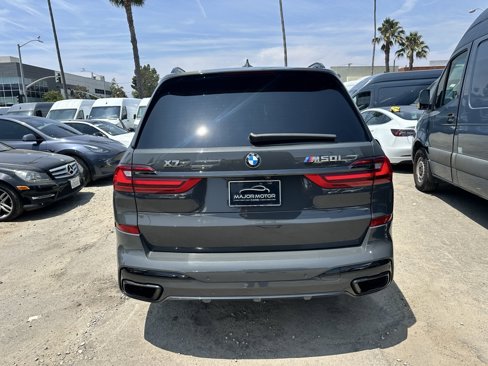 Used 2022 BMW X7 M50i image 7